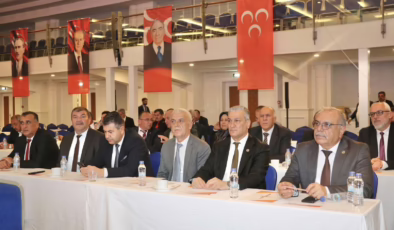 BAŞKAN GÜL, MHP ZİRVESİNE KATILDI